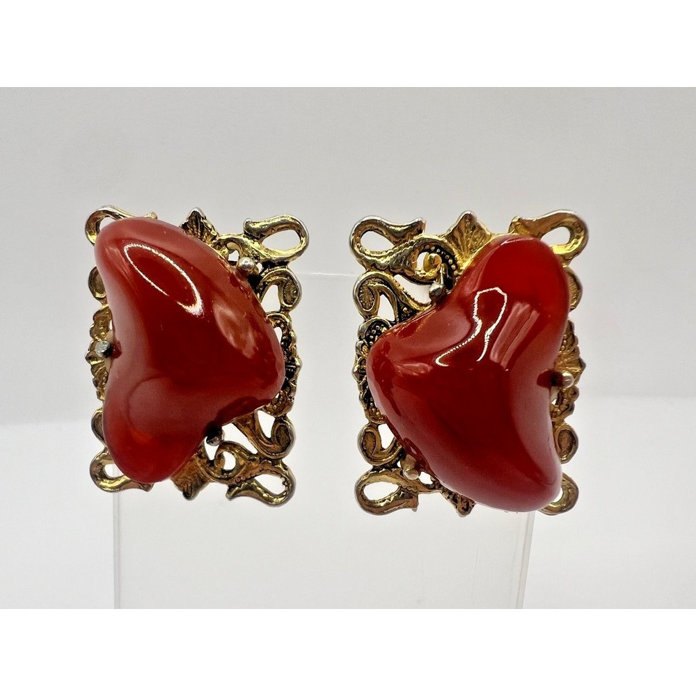 Vintage‎ Red Cabochon Clip On Earrings Gold Tone Filigree Retro Statement Glam